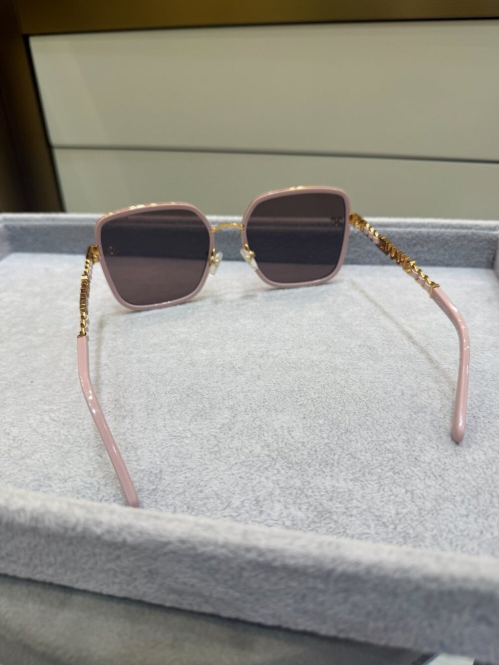 NWT CHANEL Pink Square Sunglasses with Gold Leather Chain Temples - Picture 5 of 9